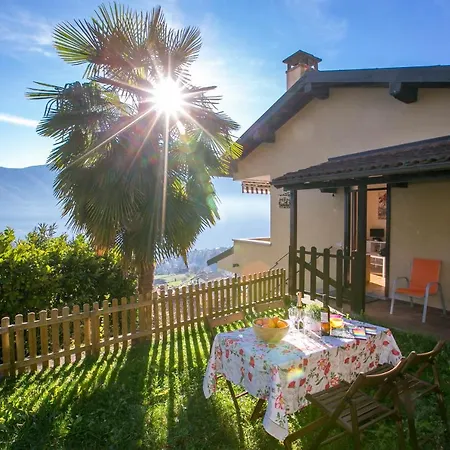 Sleeps 6 * Lenno